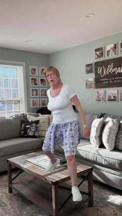 Recut | Crazy Dancing Lady