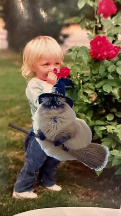 Recut | Cat Flying On Broom