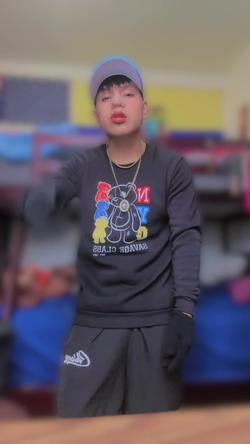 Recut | Blur background