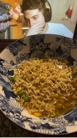 mmmmm ramen snd layz