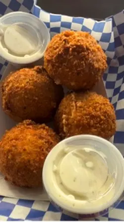 Buffalo Chicken Chee