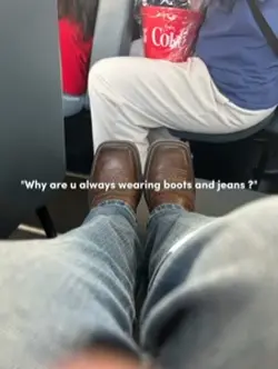 Boots and jeans 🫰🏽