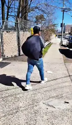 DJ