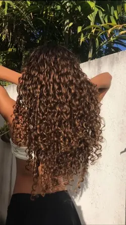 curly hairr 