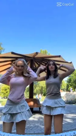 👯♀️👯♀️👯♀️