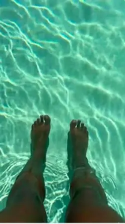 Pool vibes 