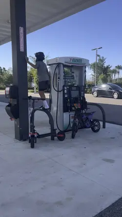 Yozma and e scooter