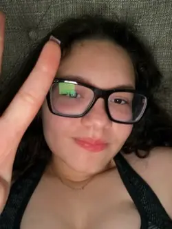 🥹🫰🏽
