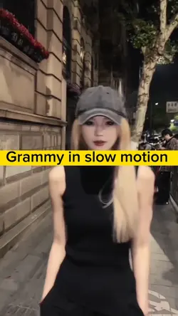 Grammy slow motion