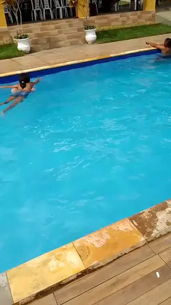 meu dia na piscina 
