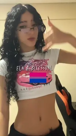 ela é bi...