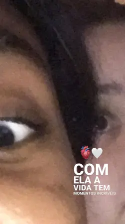com ela |