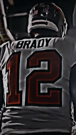 Tom Brady / Football