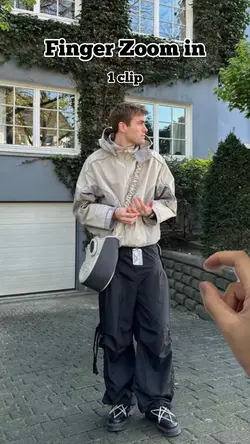 finger zoom in