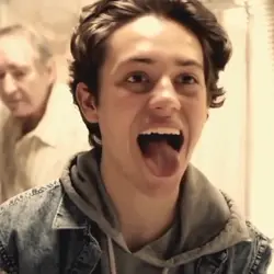 Carl / Shameless