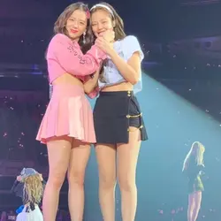 avani e charli?