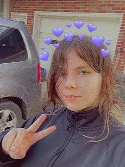 <3