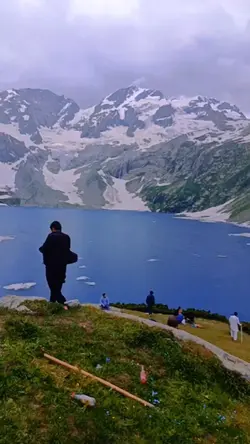 Mountains Love 