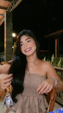 como ela tava linda