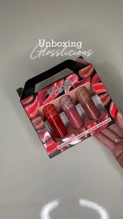 Unboxing Gloss 