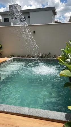 Glamurosa Piscina