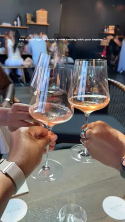 bestie dates 🍷