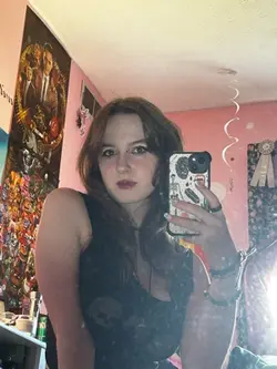 In the mirror 💋