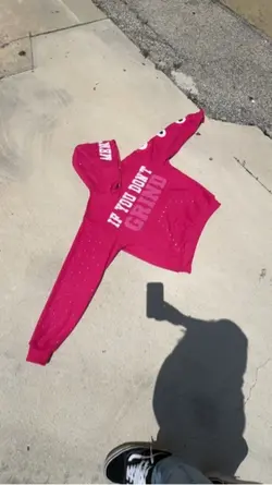 CLOTHING BRAND POST