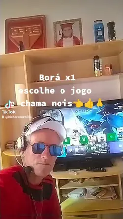 jogando Xbox 