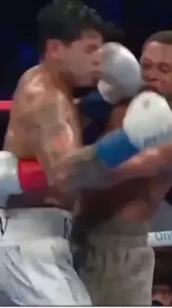 Ryan Garcia beats De