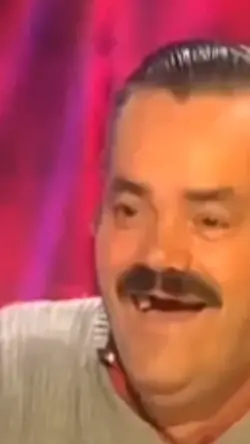 Zueira rindo muito