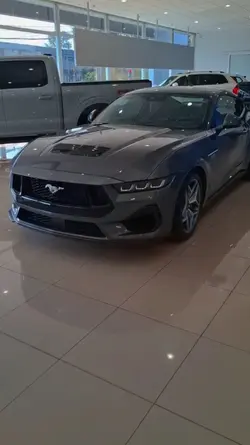 Anúncio de carro