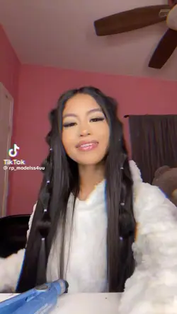 LATINAS
