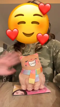 Opening moriah plush