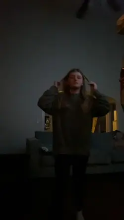 Best friend dance