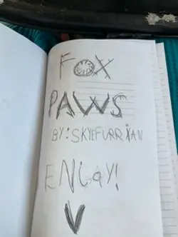 🍂: fox paws:D
