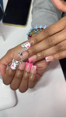 nails