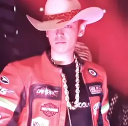 T.O.P 🫦 