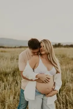 Pregnancy moment 