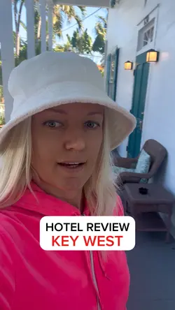 HOTEL TOUR