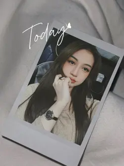POLAROID