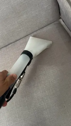 Lavagem de sofá 