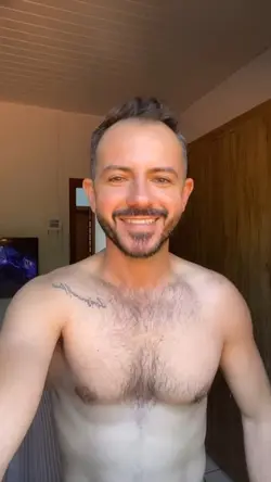 Homem com barba 