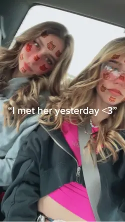 <3
