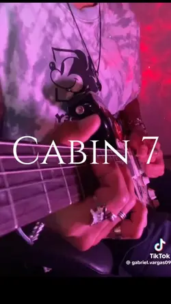 Cabin 7!☀️🕶️🩺