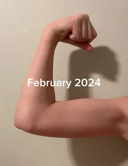 8 month difference💪😳