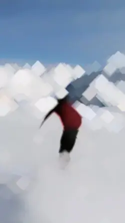 Skiing smooth slomo