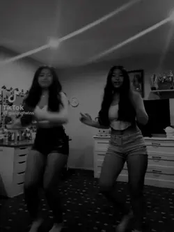 💗.