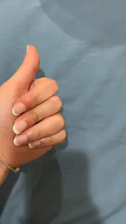 just got new nails 😋