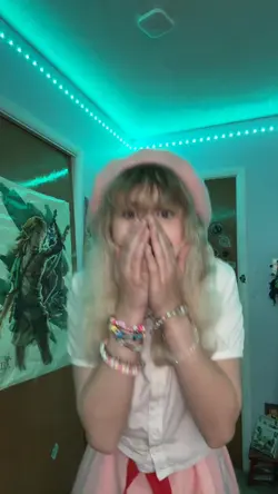 Sakura Stan 🤫